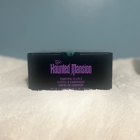 NEW Haunted Mansion’s Toasting Flutes 🥂 - Picture 4 of 5